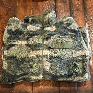 Columbia fleece zip up